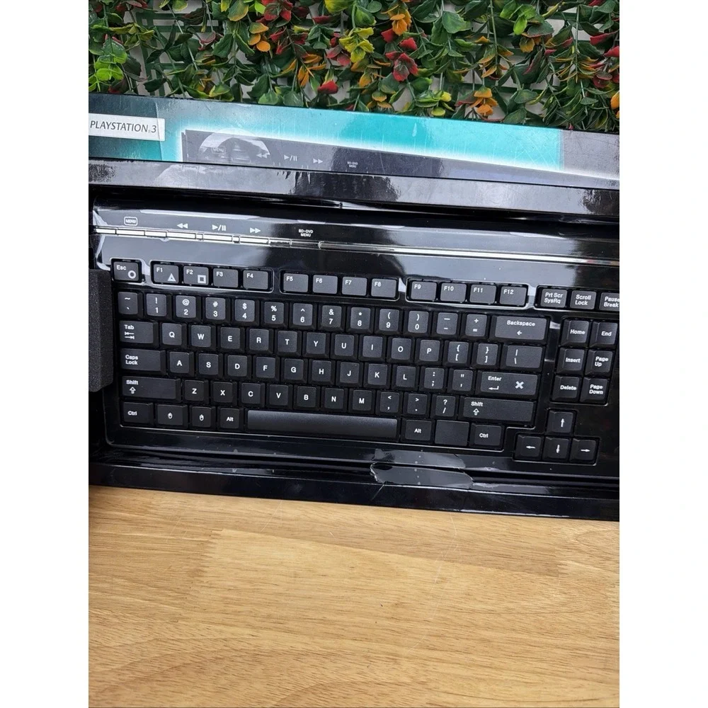 Logitech Cordless MediaBoard Pro Keyboard Bluetooth for PlayStation‎ 3 PS3, New